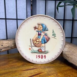1984 Goebel M.J. Hummel 14th Annual Collector Plate